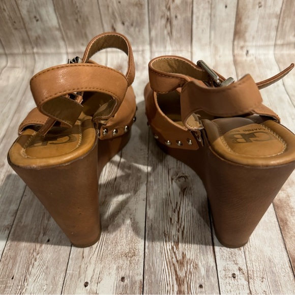 gianni bini chunky platform wedge leather sandal nailhead trim size 7.5m - Picture 7 of 7